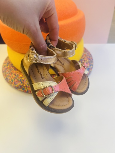 Sandaal gesloten hiel 8529r071