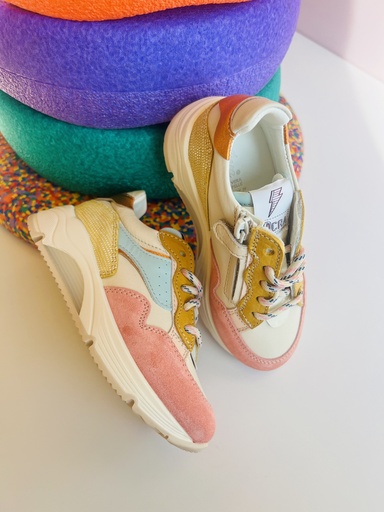 Sneaker hoge zool d365